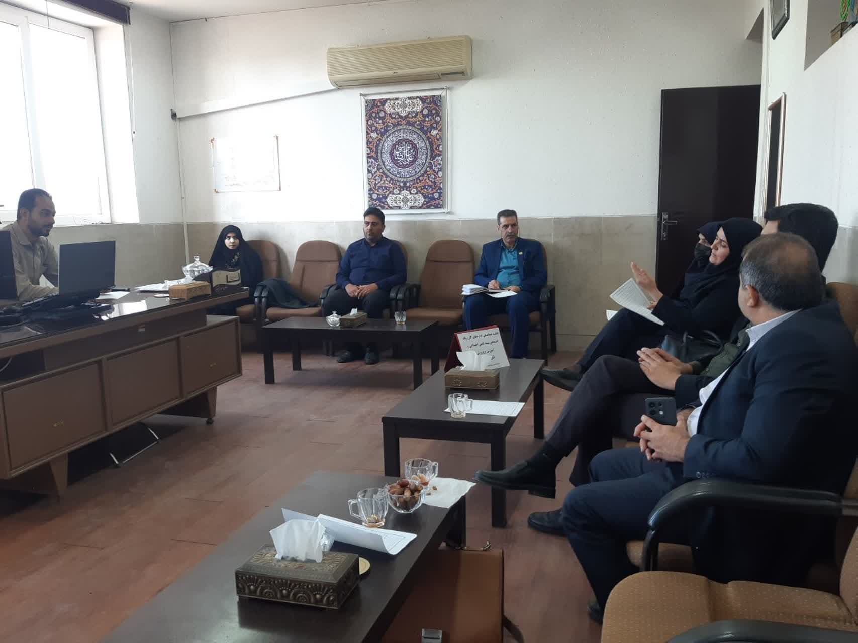 تأکید سهجانبه بر اجرای قوانین تأمیناجتماعی در مدارس غیردولتی آرانوبیدگل